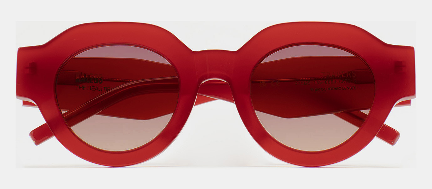 Travers 47/25 3 Red